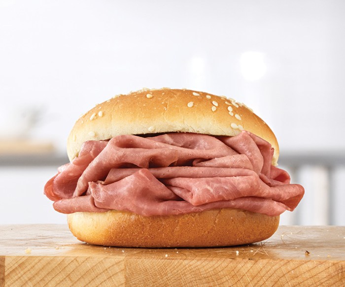 Arbys roast beef sandwich nutrition facts